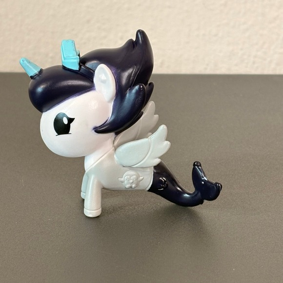 tokidoki Other - Tokidoki Mermicorno Vinyl Figure Kids OS Purple Excellent Series 1 Perla